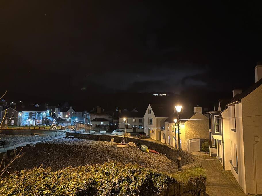 Spring Cottage, Little Haven, A Minute From Beach Exterior foto